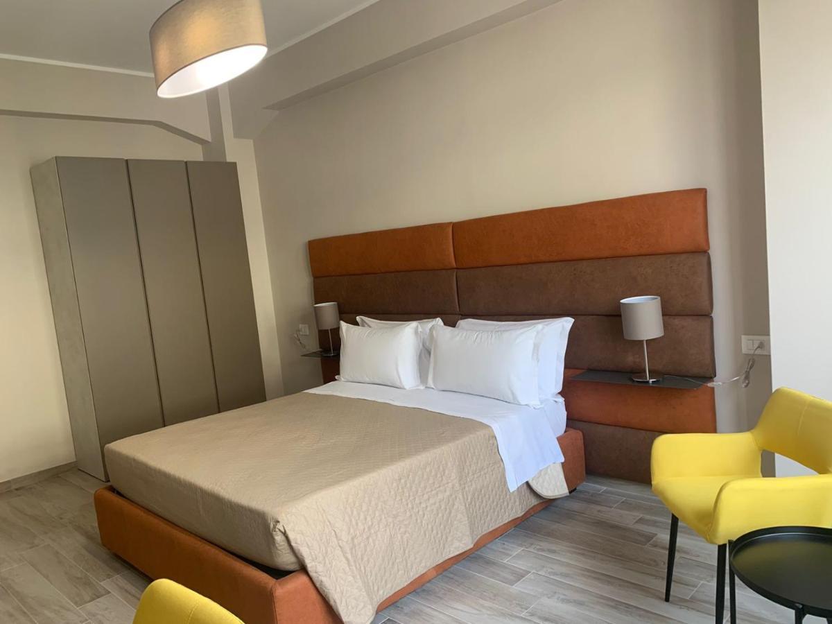 Tripepi Suites Reggio di Calabria Buitenkant foto